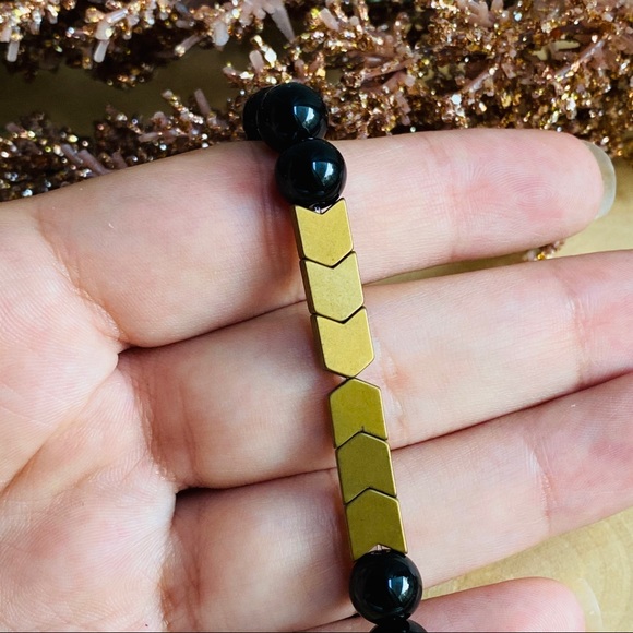 Men’s Black Onyx Gold Hematite Beaded Bracelet - Picture 4 of 6